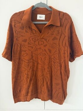 NN07 Ryan abstract floral polo in Caramel color